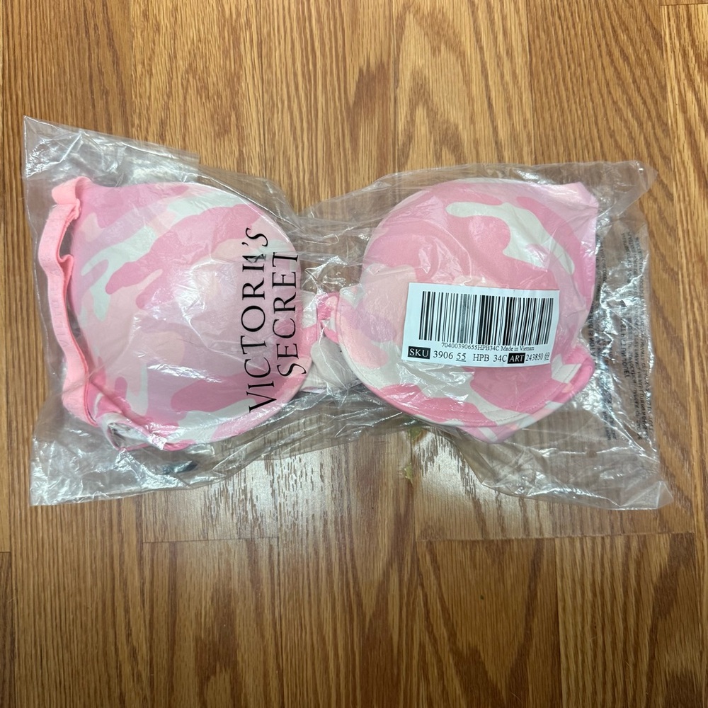 Victoria's Secret Pink Camouflage Push-up Bra